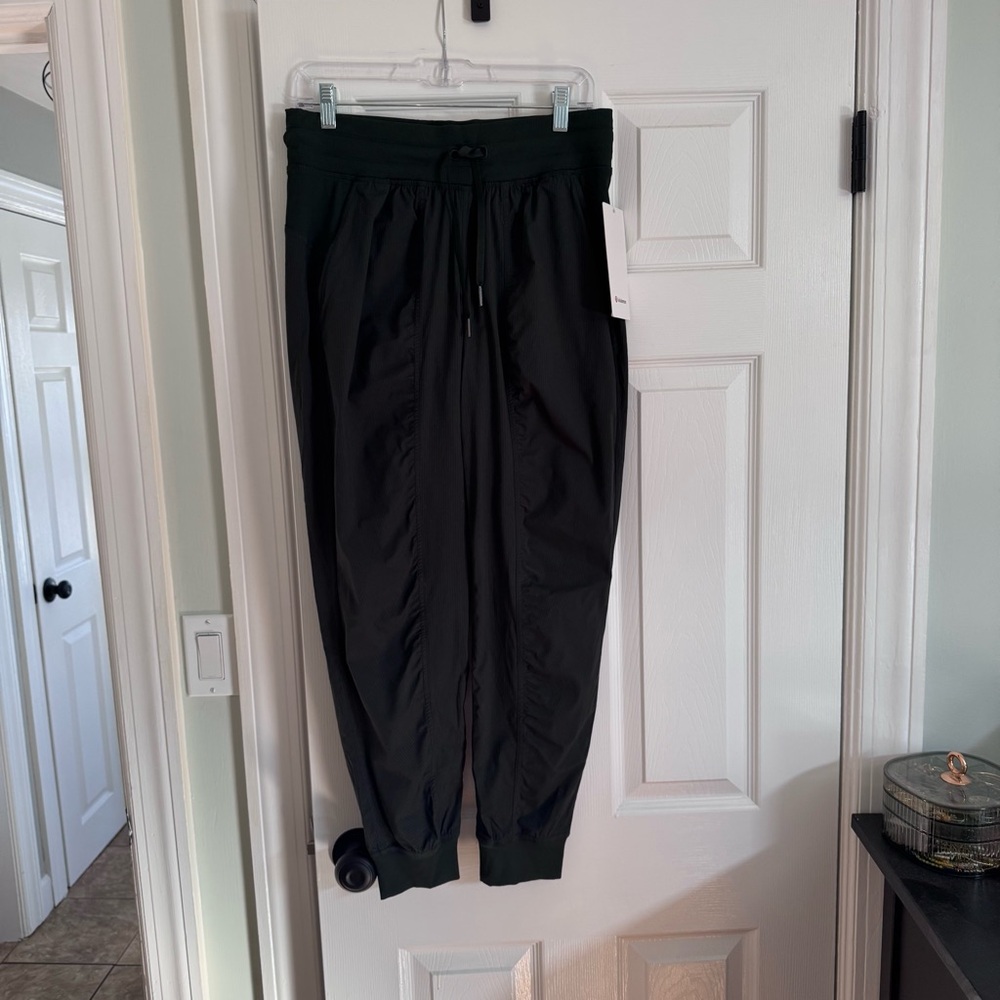 NWT Dance Studio Mid Rise Jogger 💚 Rainforest Green - Picture 8 of 13